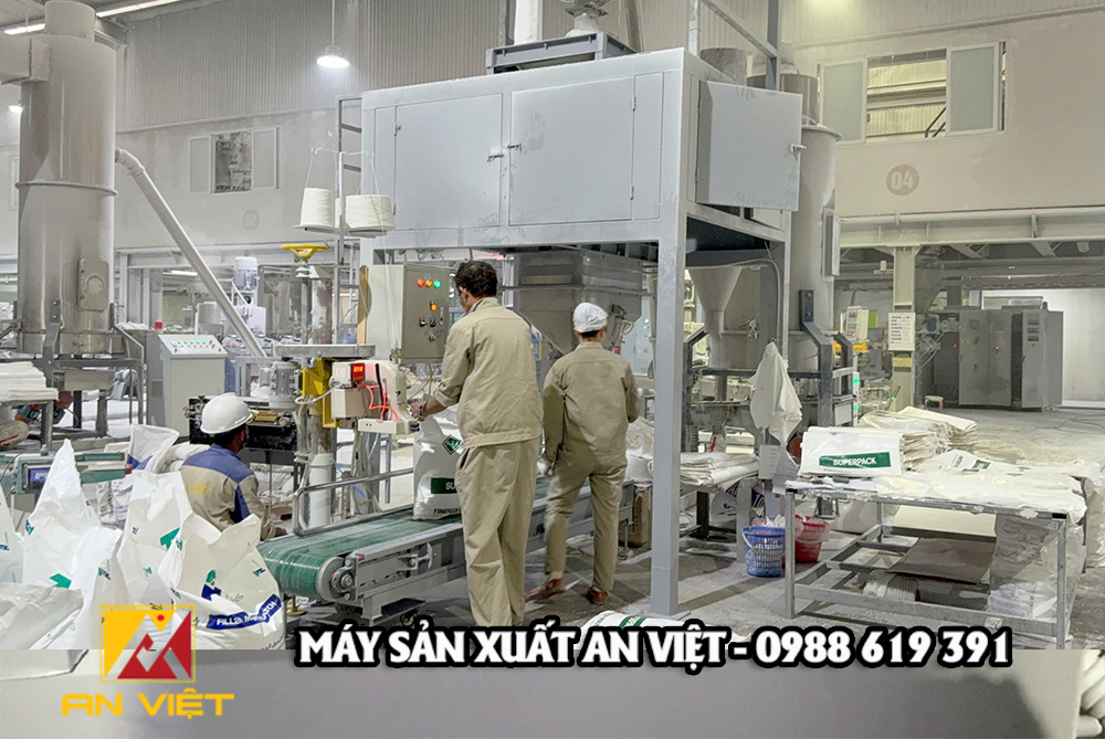 Lắp đặt cân đóng bao dạng hạt cho công ty An Tiến năng suất 300 bao/h